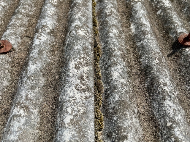 工場や倉庫・店舗等の折半屋根、波型スレートの改修・メンテナンス方法 (1)