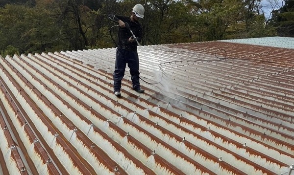 新潟市・工場|折板屋根塗装工事(日本ペイント・シリコンルーフⅡ) BEFORE2