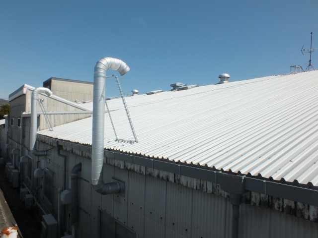 折板屋根・波型スレートとは (2)