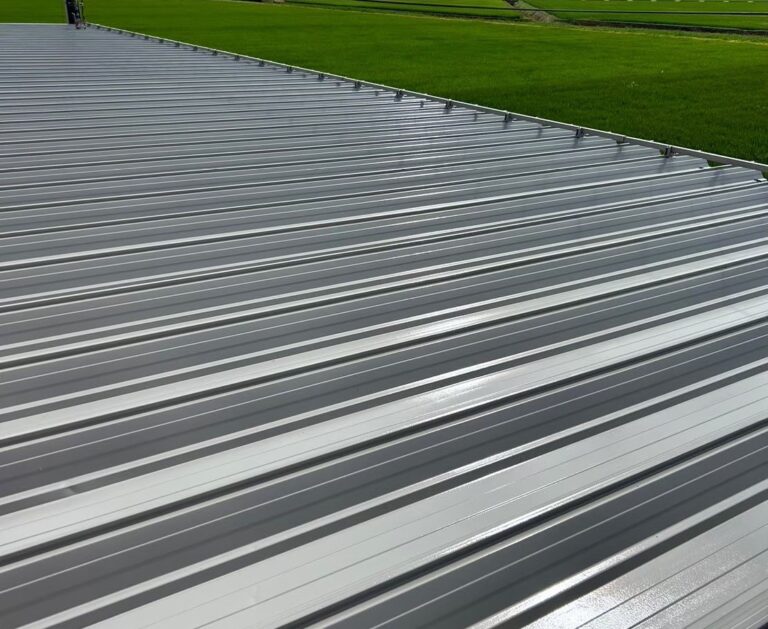 新潟市・大型店舗の屋根塗装|日射反射率の高い明るい色で塗装し、清潔感もアップ (4)