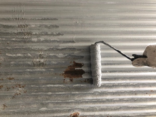 新潟市西区・アパートの外壁塗装|サビの発生した金属サイディングを補修、防錆塗装 (5)