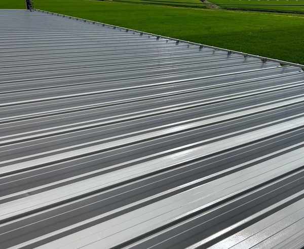 新潟市・大型店舗の屋根塗装|日射反射率の高い明るい色で塗装し、清潔感もアップ (5)