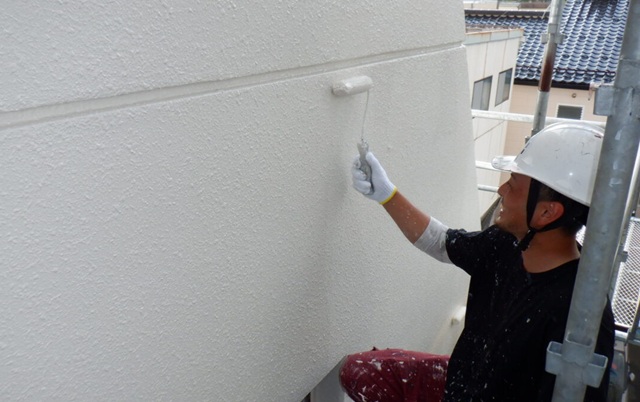 外壁はカバーリングと塗装で補修、保護3 (3)