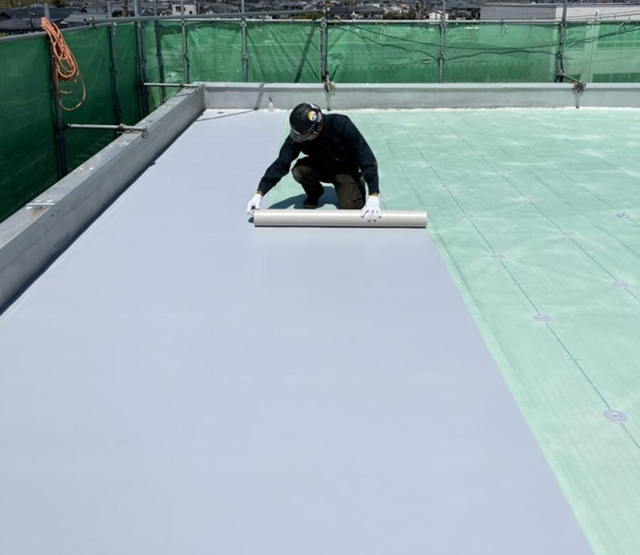 【防水工事】雨漏りしていた屋上を塩ビシート防水で施工 (4)